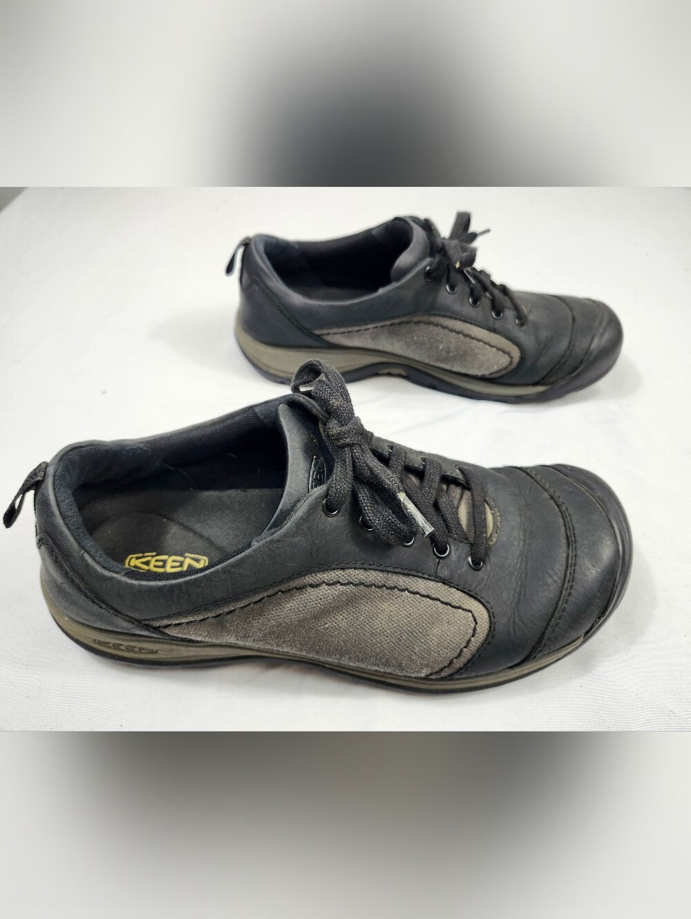 Keen Womens 10.5 M Black Gray Athletic Lace-Up Hiking Shoes - Picture 2 of 9